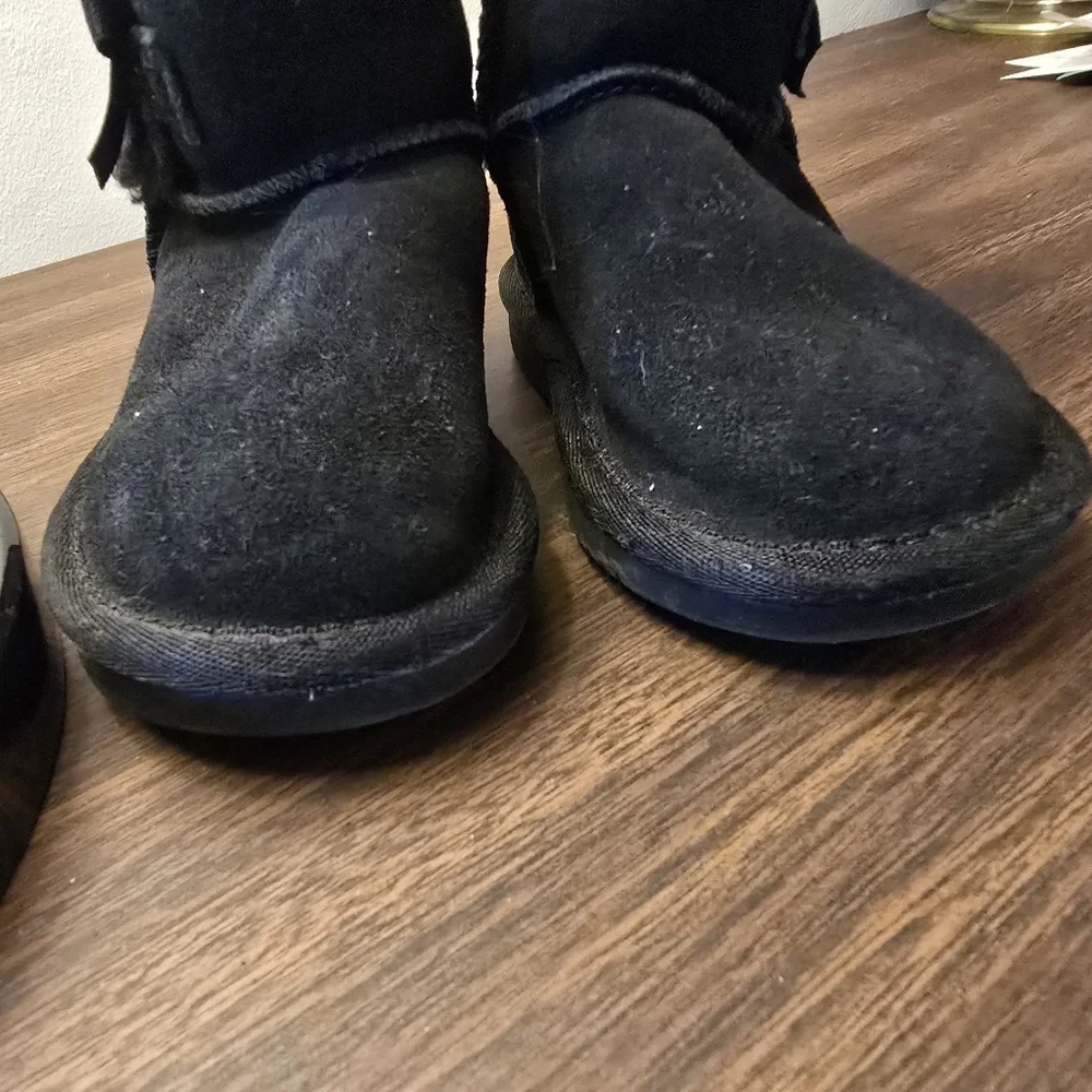 Koolaburra Black Suede Winter Boots Little Girls Size 6
